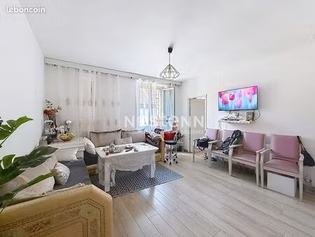 appartement 3 pièces 50 m²