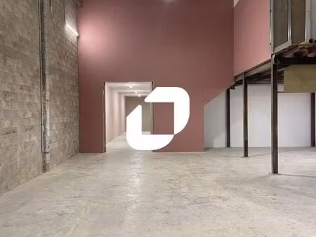 local bureaux 400 m²