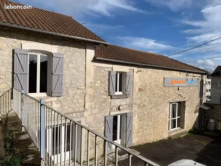 la maison mères: le premier lieu dédié au bien-être des futurs parents et des familles ??