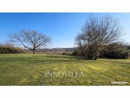 terrain 1400 m² vacquiers