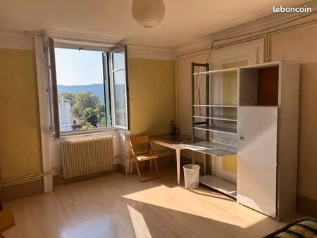 chambres pour étudiant-es