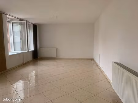 lumineux f3 au rdc