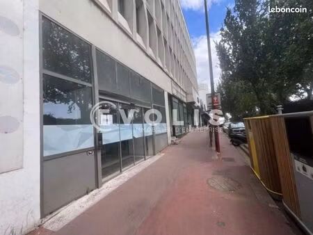 bureaux 278 m²