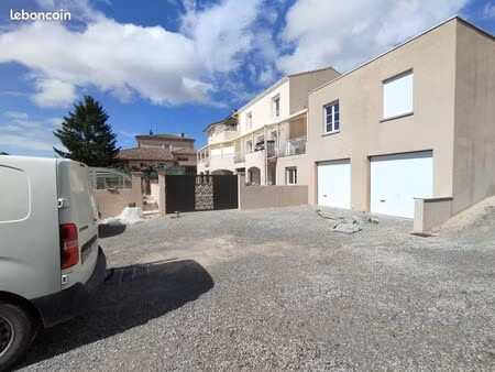 garage de 30m² en plein coeur de charpey