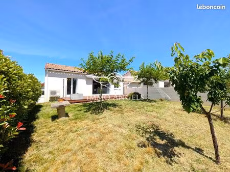villa 3 pièces 90 m²