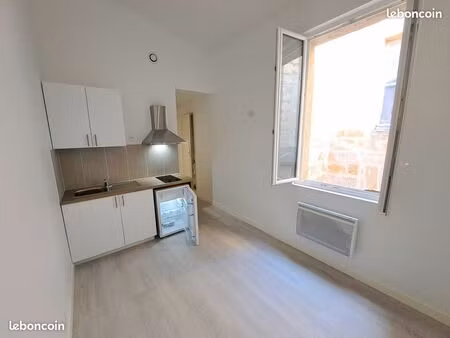 studette 14 m² - dans le parc