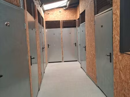 location box de stockage sécurisé 25 m³ - corme-royal