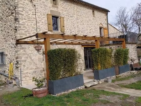 maison en pierre