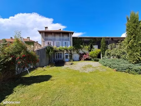 ancienne ferme avec dépendance à rénover - 430m2 – jardin et préau