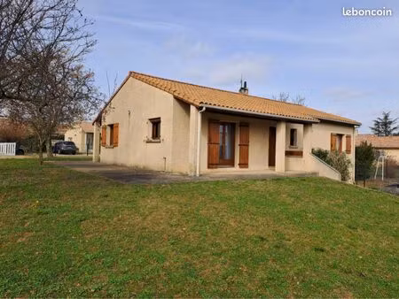 maison individuelle 3 chambres à etoile sur rhône  proche centre  disponible le 1/9
