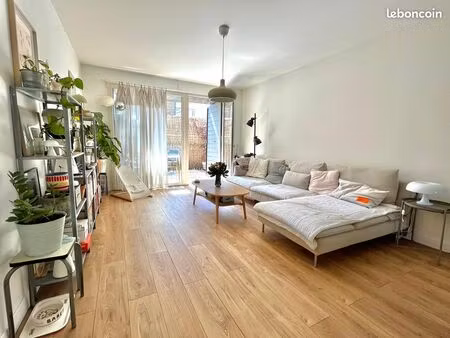 appartement t3 - terrasse - parking - bacalan