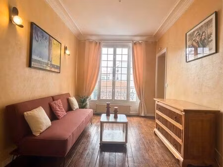 location t2  40m2  bail mobilité (1 à 7 mois) malakoff