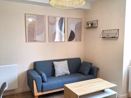 appartement t3 entièrement rénové avec parking