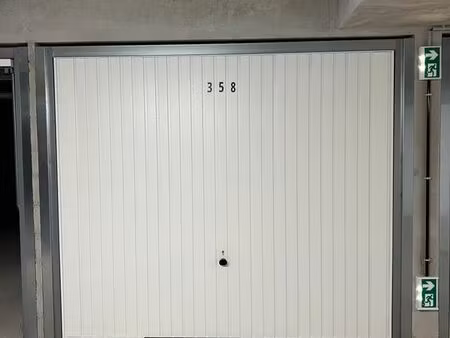 garage à louer