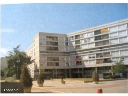 local commercile avec garage