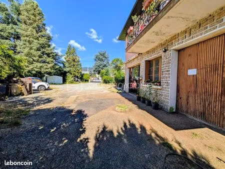 maison 10 pièces 222 m²