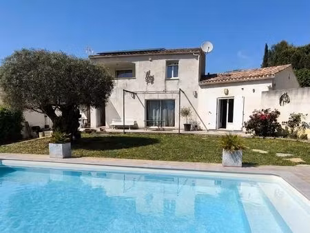 maison familiale avec piscine