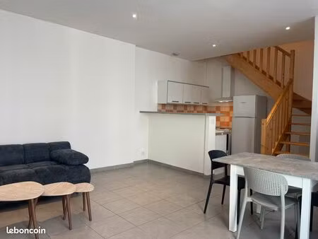 maison de village 56m2 -2 chambres -_ aubenas