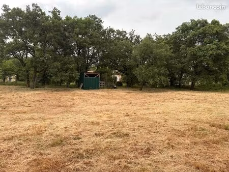 terrain 1 050 m² fronton