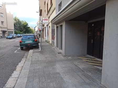 investissement idéal – place dans garage - gare