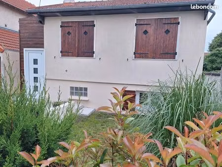 maison individuelle de 64m3 avec dépendance