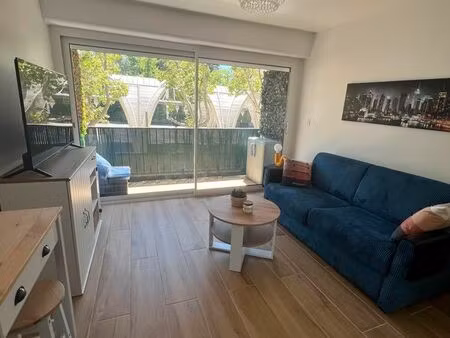 appartement t1 meublé  entre rotonde et gare routiére 18 5 m² entiérement rénové avec asce