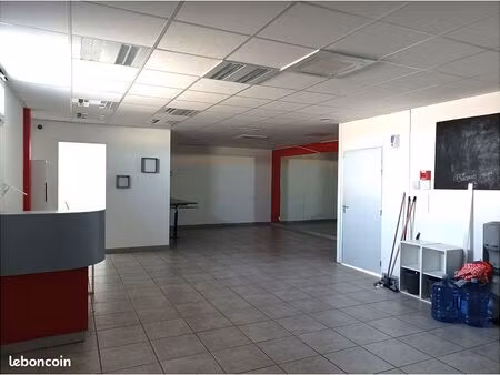 commerce 108 m²