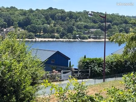 maison avec vue sur lac