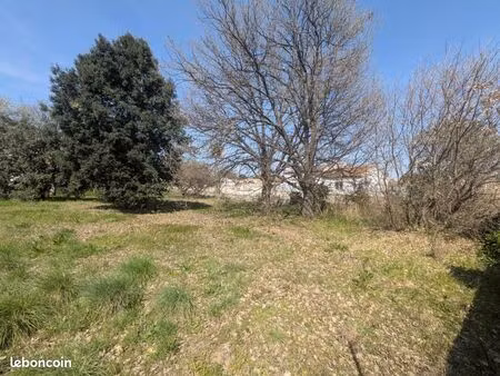 terrain 370 m² mireval