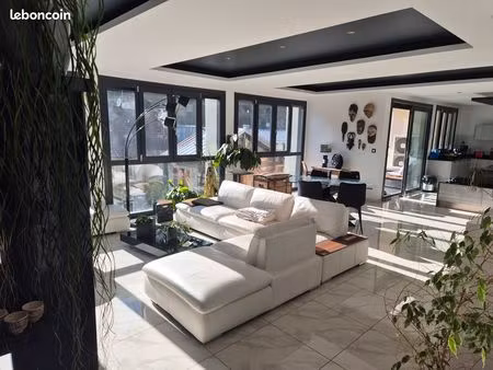 appartement t4 (154m2 avec loggia) lumineux et peu énergivore
