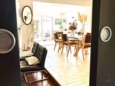 grande maison familiale entre particuliers