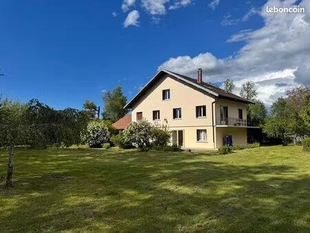 maison familiale avec jardin à boissia (jura 39)