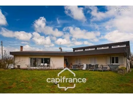 maison 5 pièces 161 m²