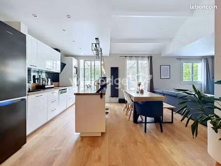 duplex 5 pièces 103 m²