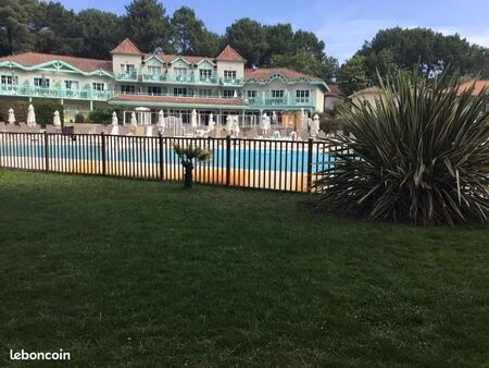 vendu tout meublé appart 36m2-lacanau océan avec piscine 400m2 à remous-résidence touristi
