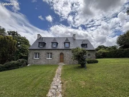 propriété 6 pièces 157 m²