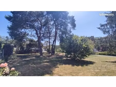 terrain constructible de 500m²