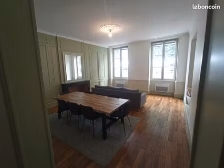 appartement meublé 59 m² – centre-ville de blois  quais de loire