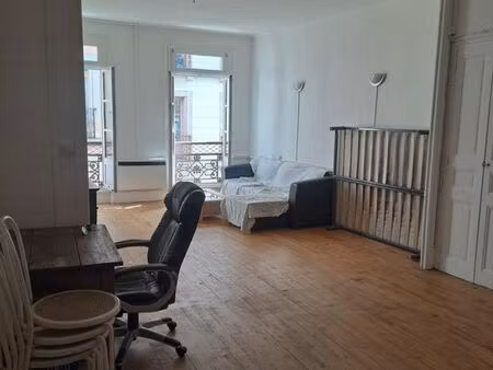 apt style loft hyper centre le puy en velay
