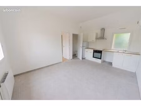 appartement t2 avec parking sur bohars