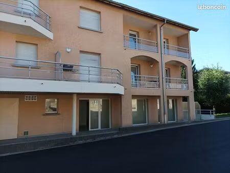 local commercial 44 m²