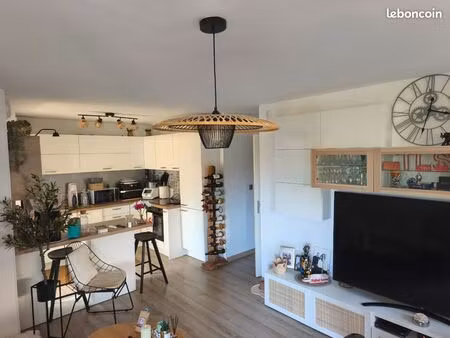 vends appartement t3