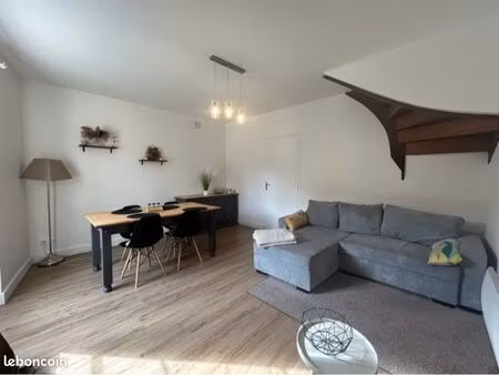 t2 duplex 70m² chécy vieux bourg (meublé)