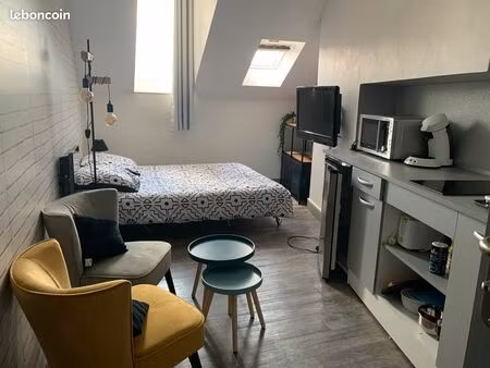 studio 18 m2 proche gare loué airbnb