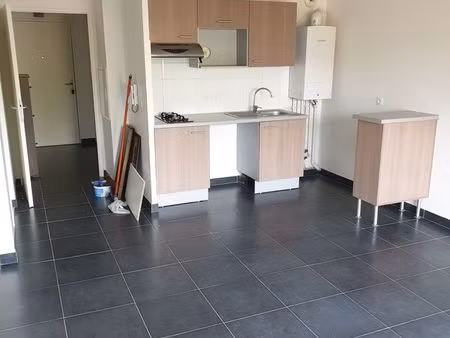 location t2 st jean de braye 49m2