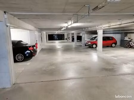 place parking couverte
