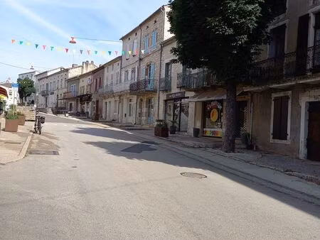 local commercial / boutique 40 m² – emplacement idéal face à la mairie de lalbenque