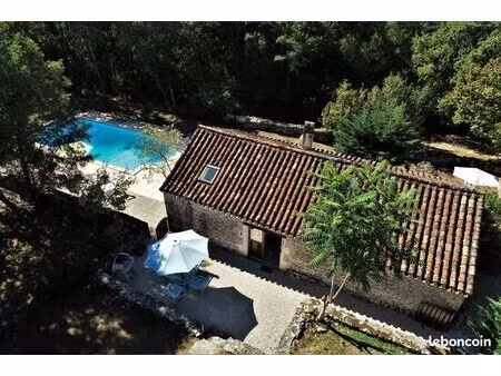loue maison meublée 3 pièces dans le lot