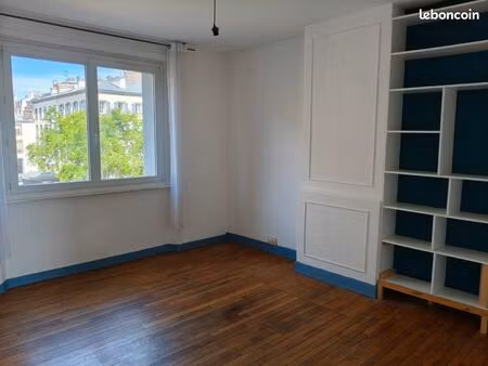 loue t3 brest centre 62 m2 libre