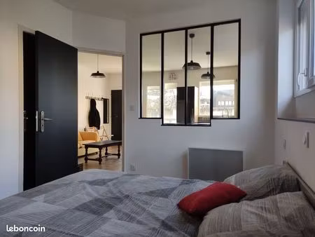 location meublée 43 m² rdc avec terrasse  lumineux et au calme à bénodet